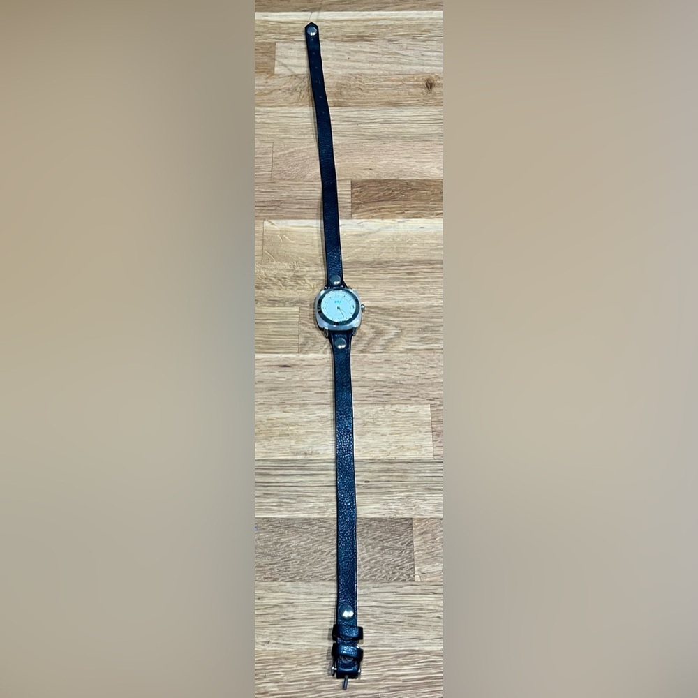La Mer Collections Black & Silver Odyssey Wrap Analog Watch with New Battery - Picture 5 of 15